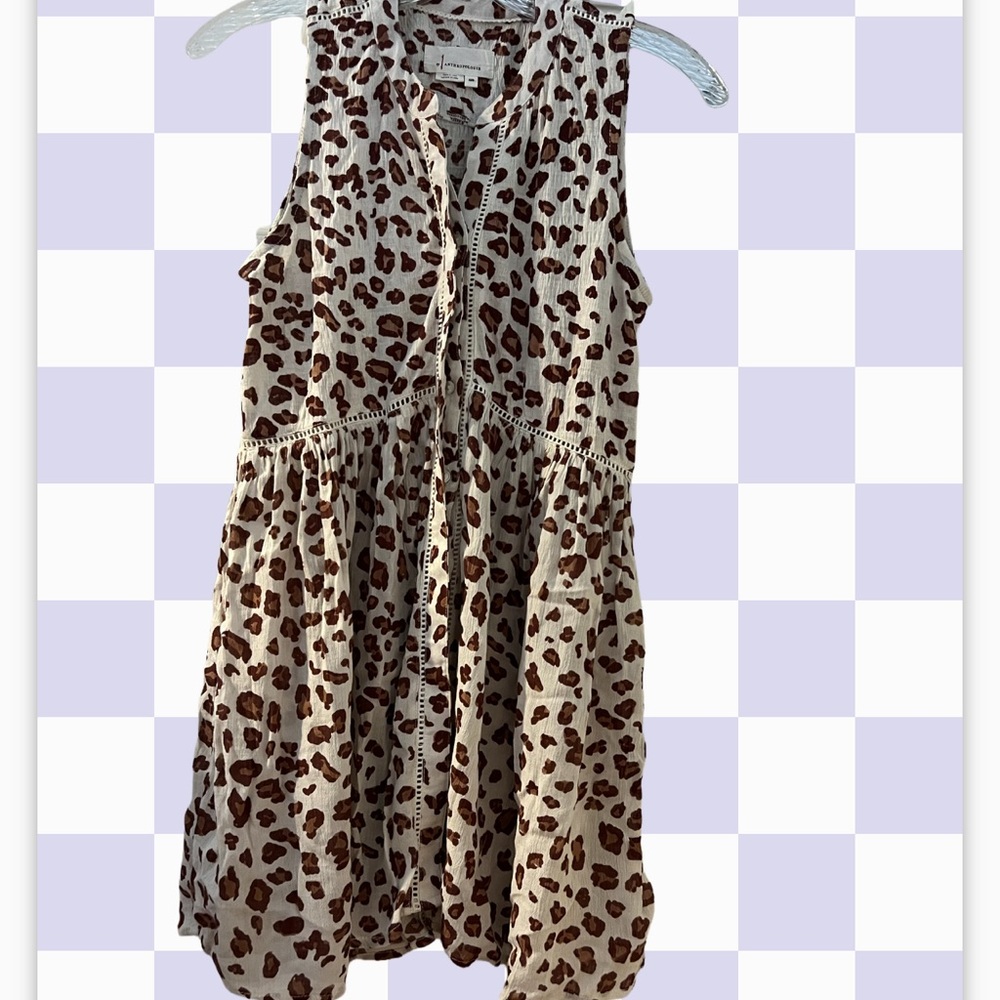 Anthropologie animal print tunic style button down shirt sleeveless flowy